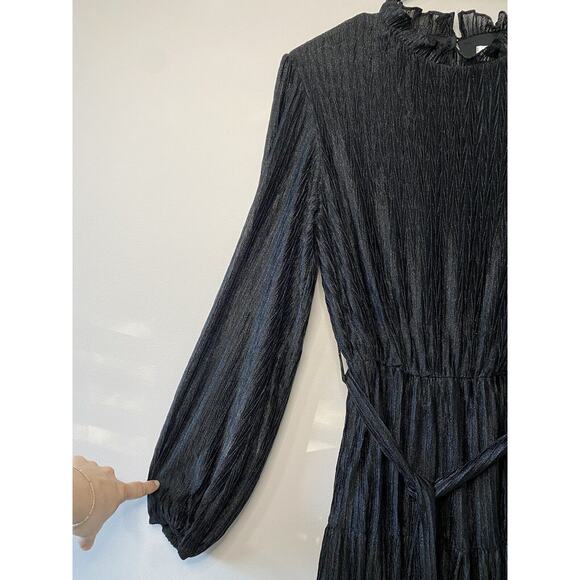 She + Sky Black Mini Dress - Picture 3 of 9